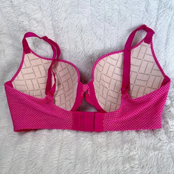 Victoria's Secret VS Pink Magenta Perfect Shape Push-up Bra - Picture 2 of 6
